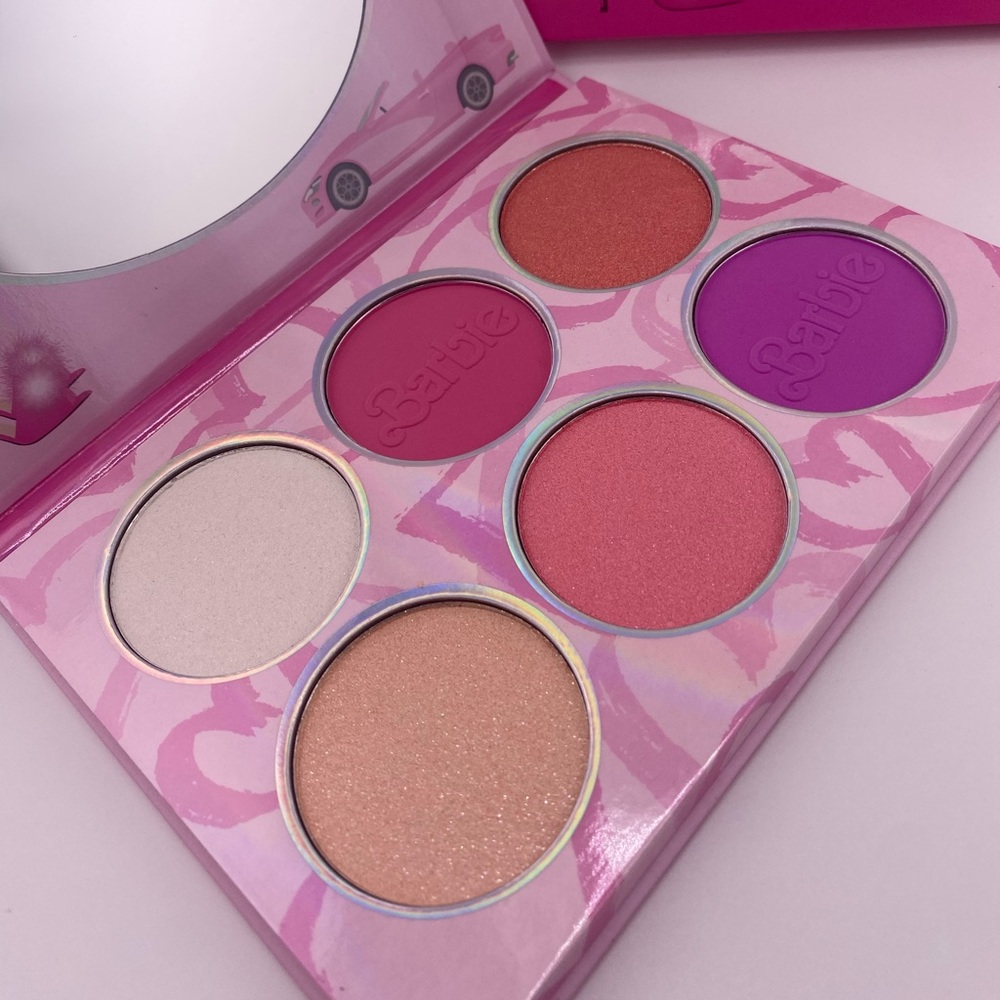 LAST ONES❗️ 💕 Barbie X Girabella Collab Blush Palette with 6 shades- New in box - Picture 4 of 4
